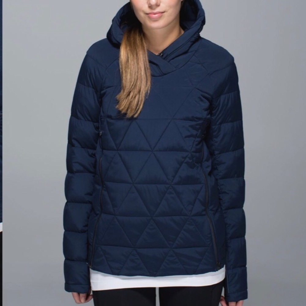 Lululemon puffed up pullover - Sz 4 ✨✨✨